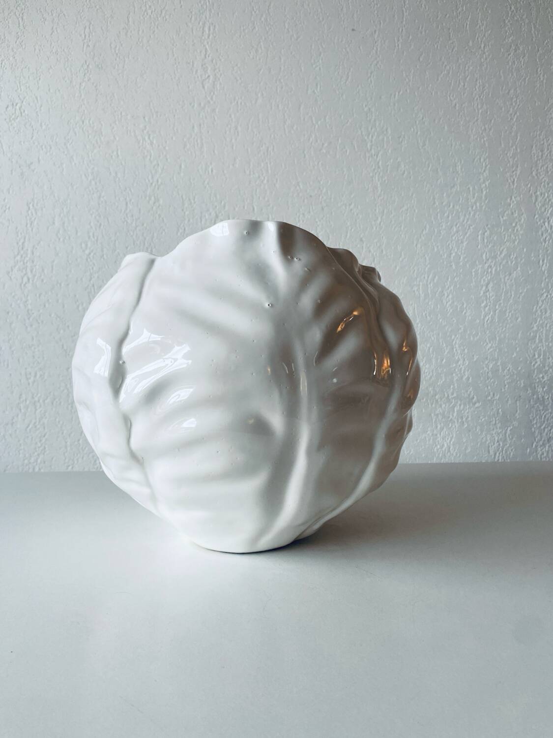 Ceramic cabbage plant pot