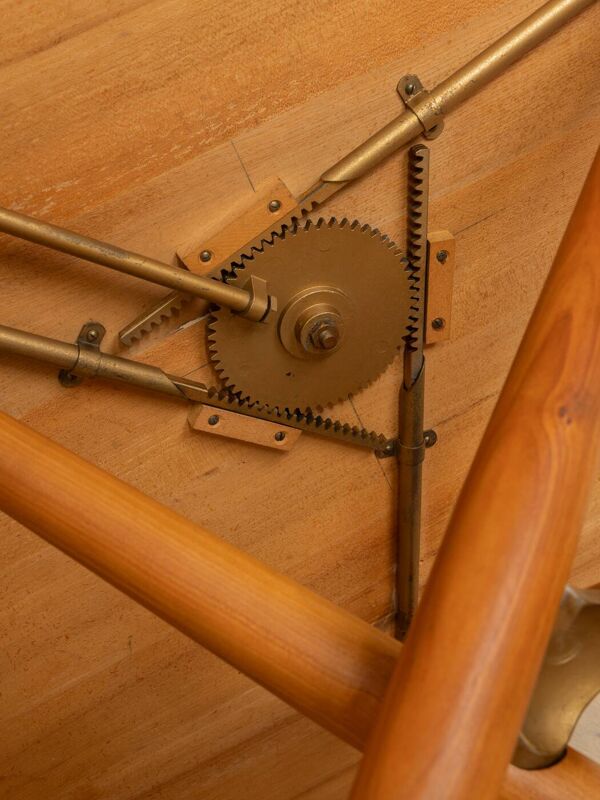 Table réglable en hauteur Ess.Tee.Tisch. de Jürg Bally