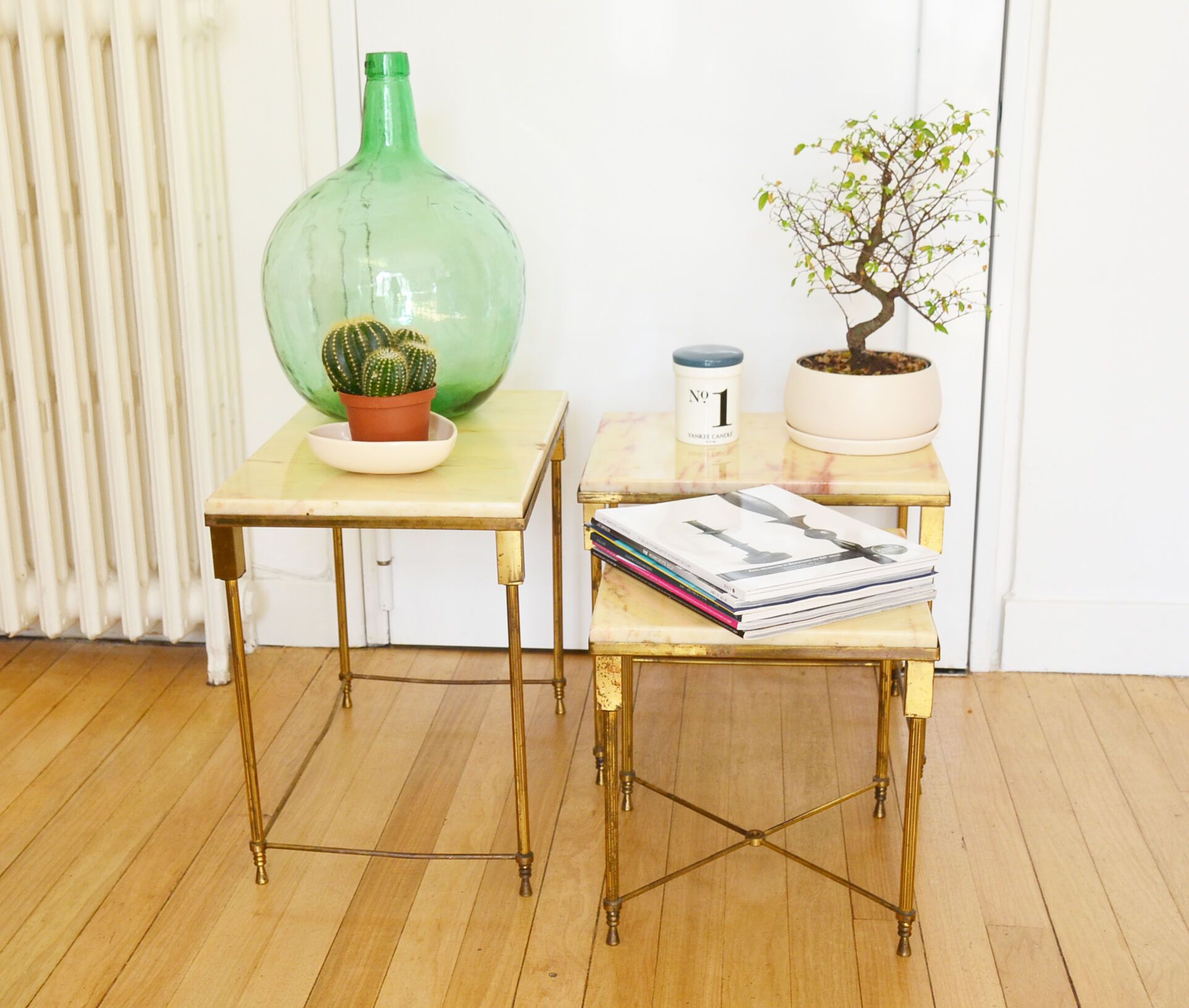 Tables gigognes en marbre vintage