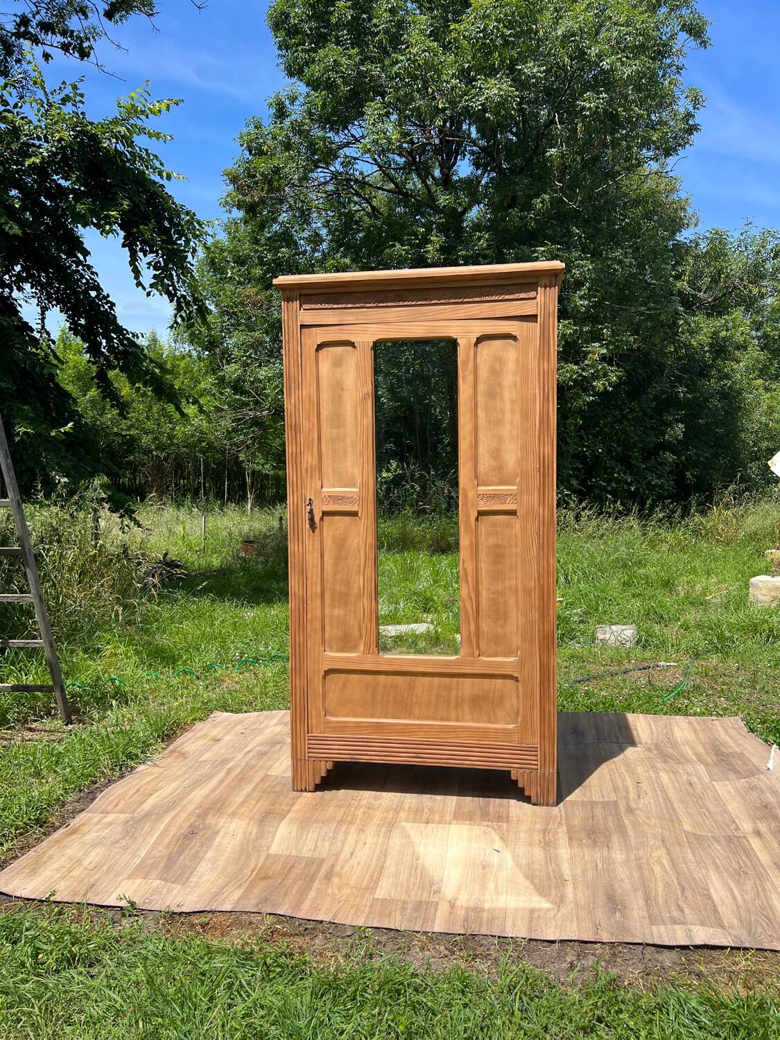 Bonnetière bois clair/ armoire une porte