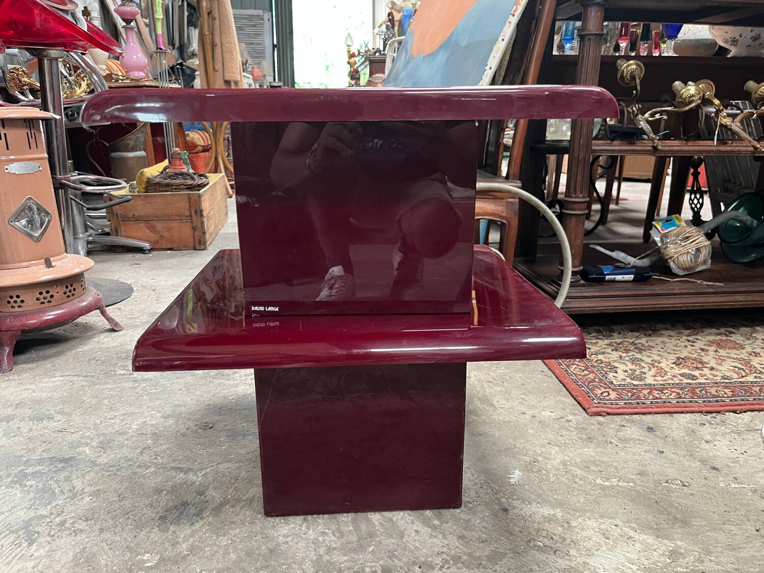 Pair of vintage coffee tables in burgundy lacquer by David Lange