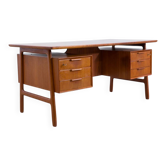 Danish teak desk by Omann Jun, model 75.