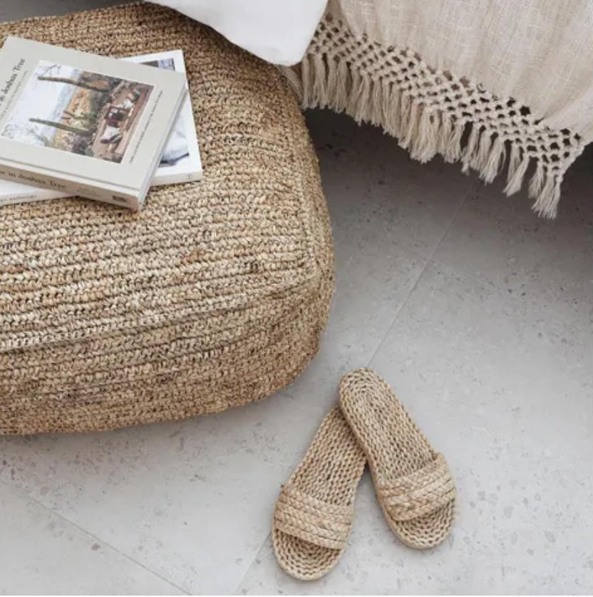 Pouf square floor cushion in natural bohemian jute raffia