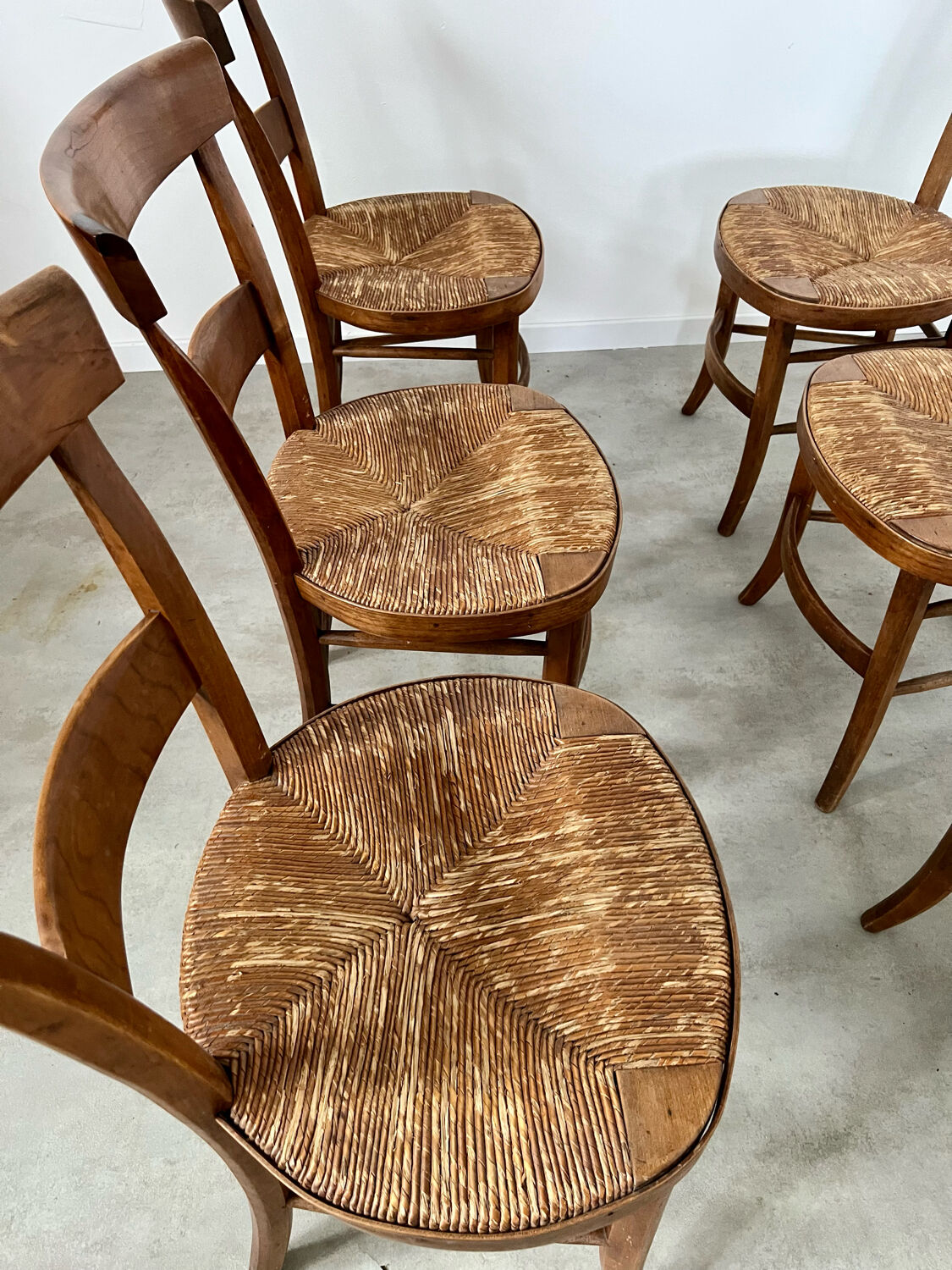 Lot de 6 chaises de ferme rustique début XX eme en bois / bistrot