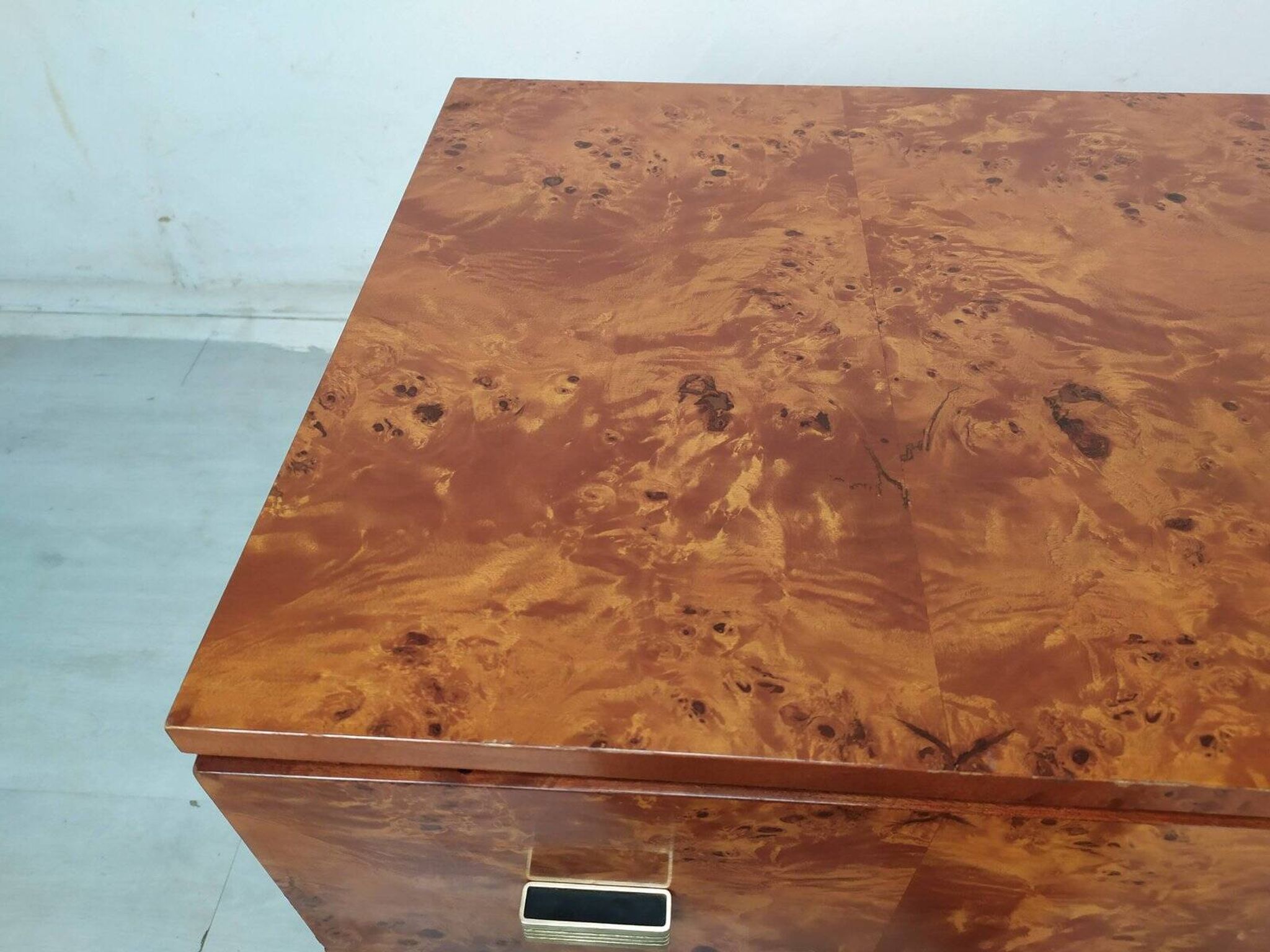 Vintage drawer chest in amboyna burl, 1970s