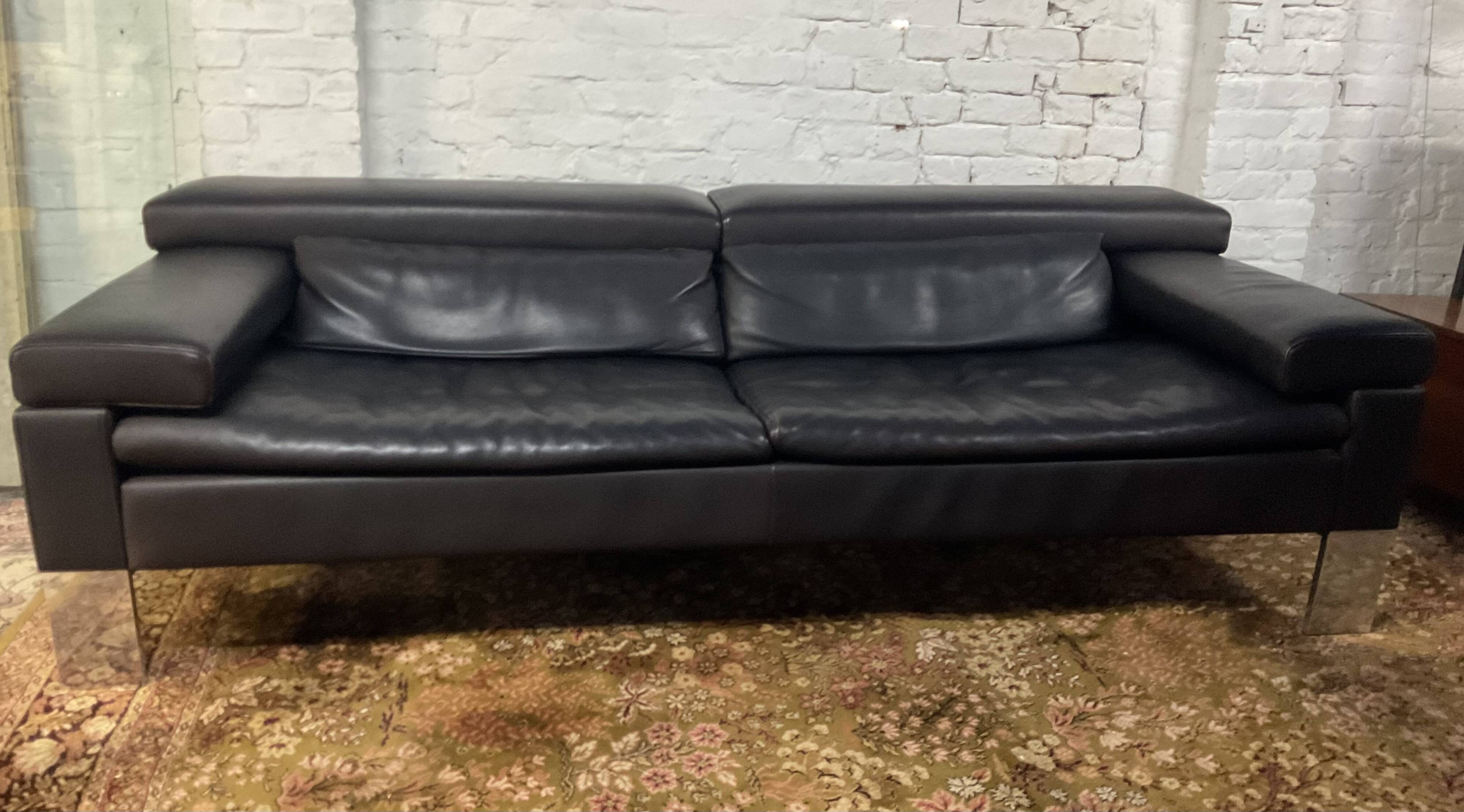 Jori designer sofa in brown leather 3 seats