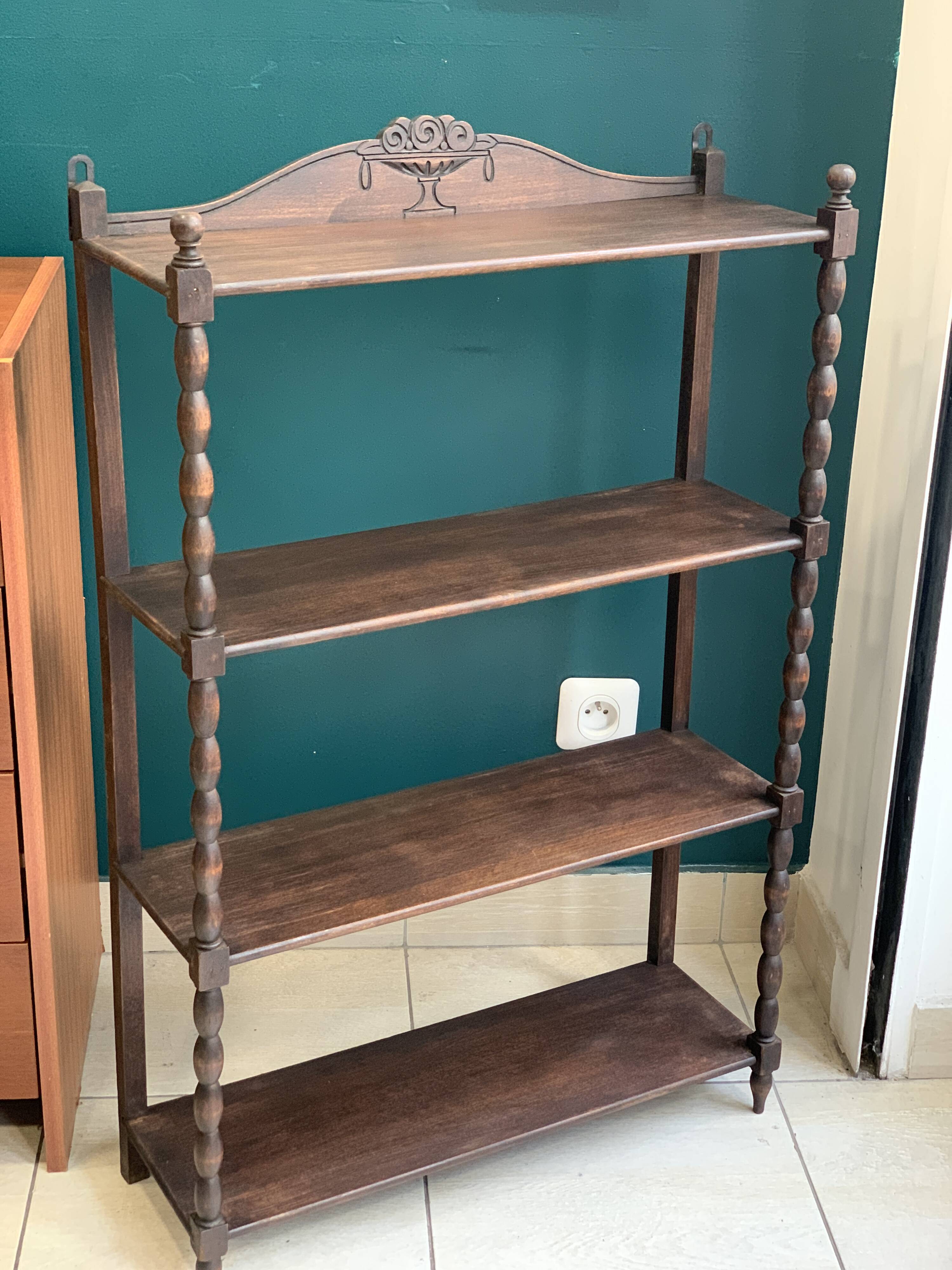 Napoleon III shelf