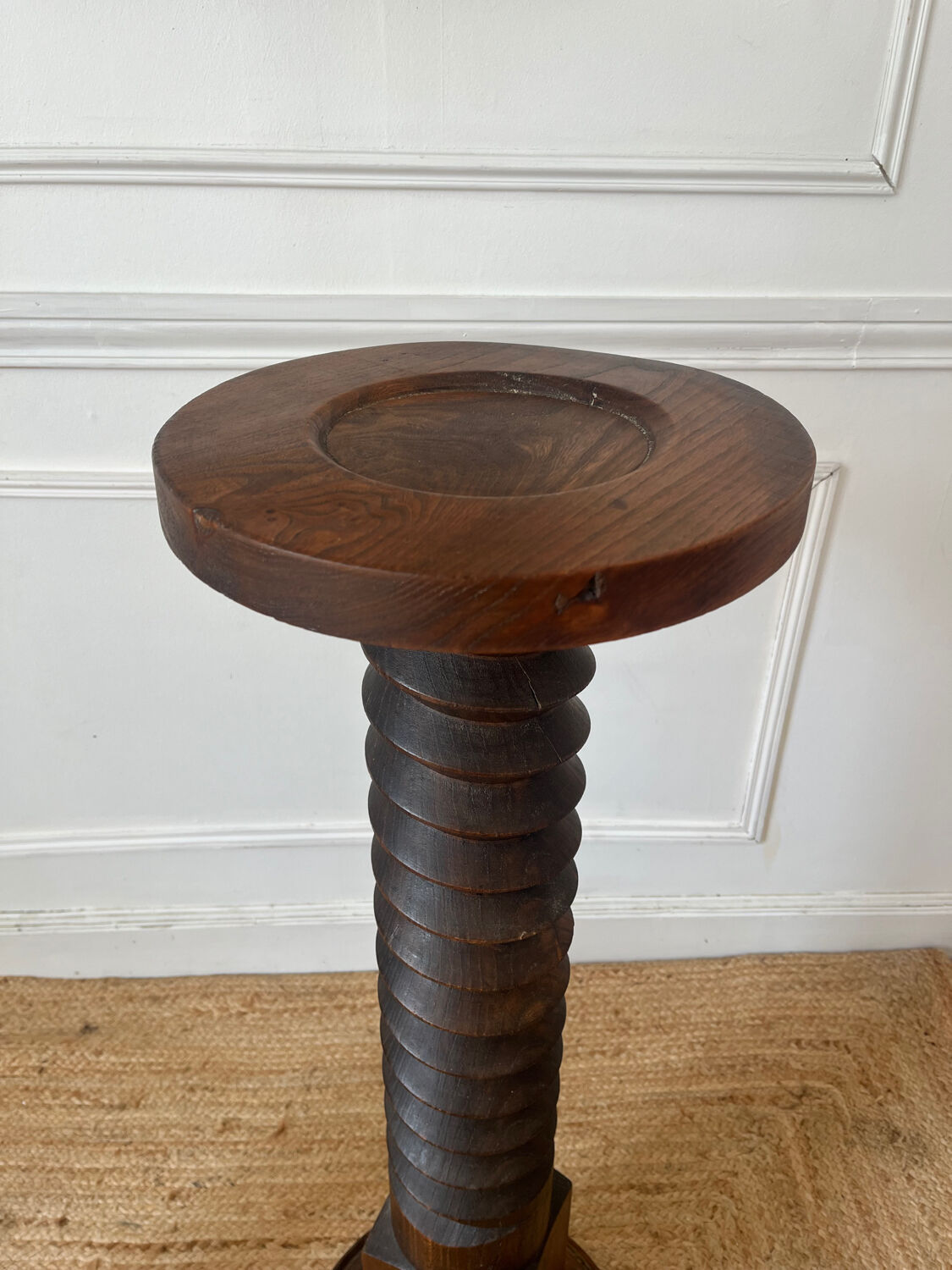 Press screw seat