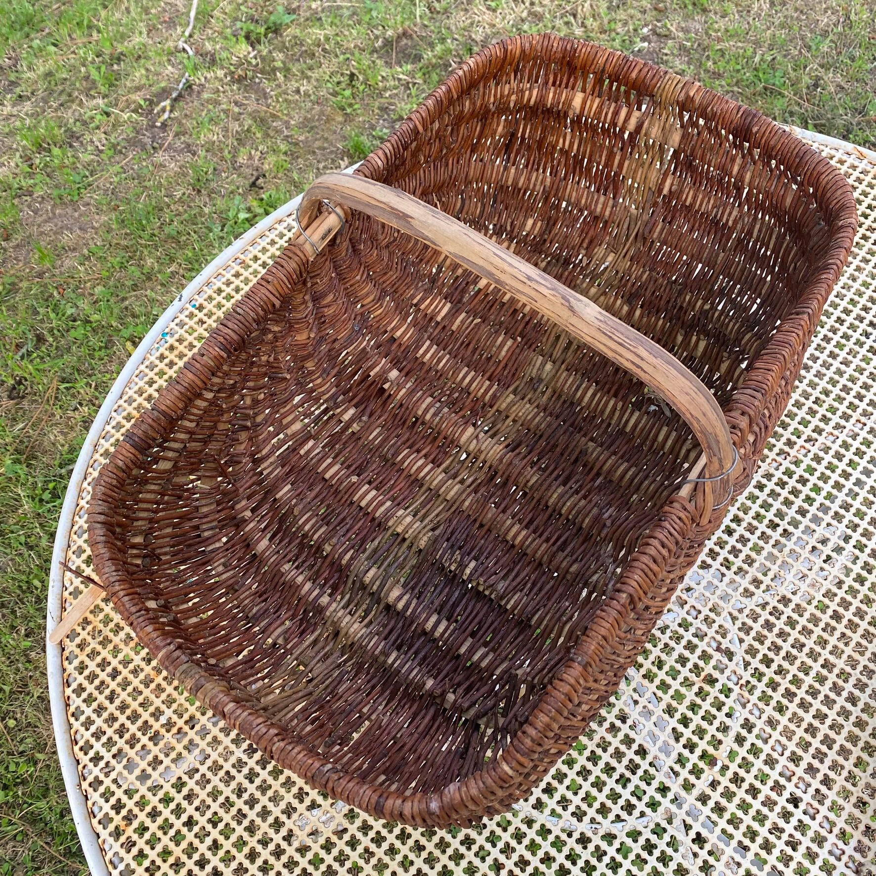 Large wicker basket with metal wire 58X36cm