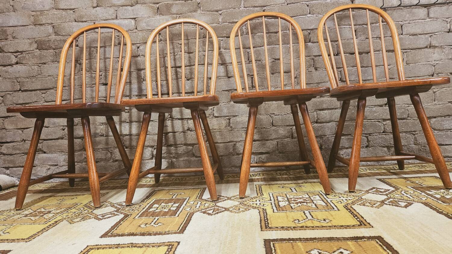 Set of 4 vintage Danish chairs 1970