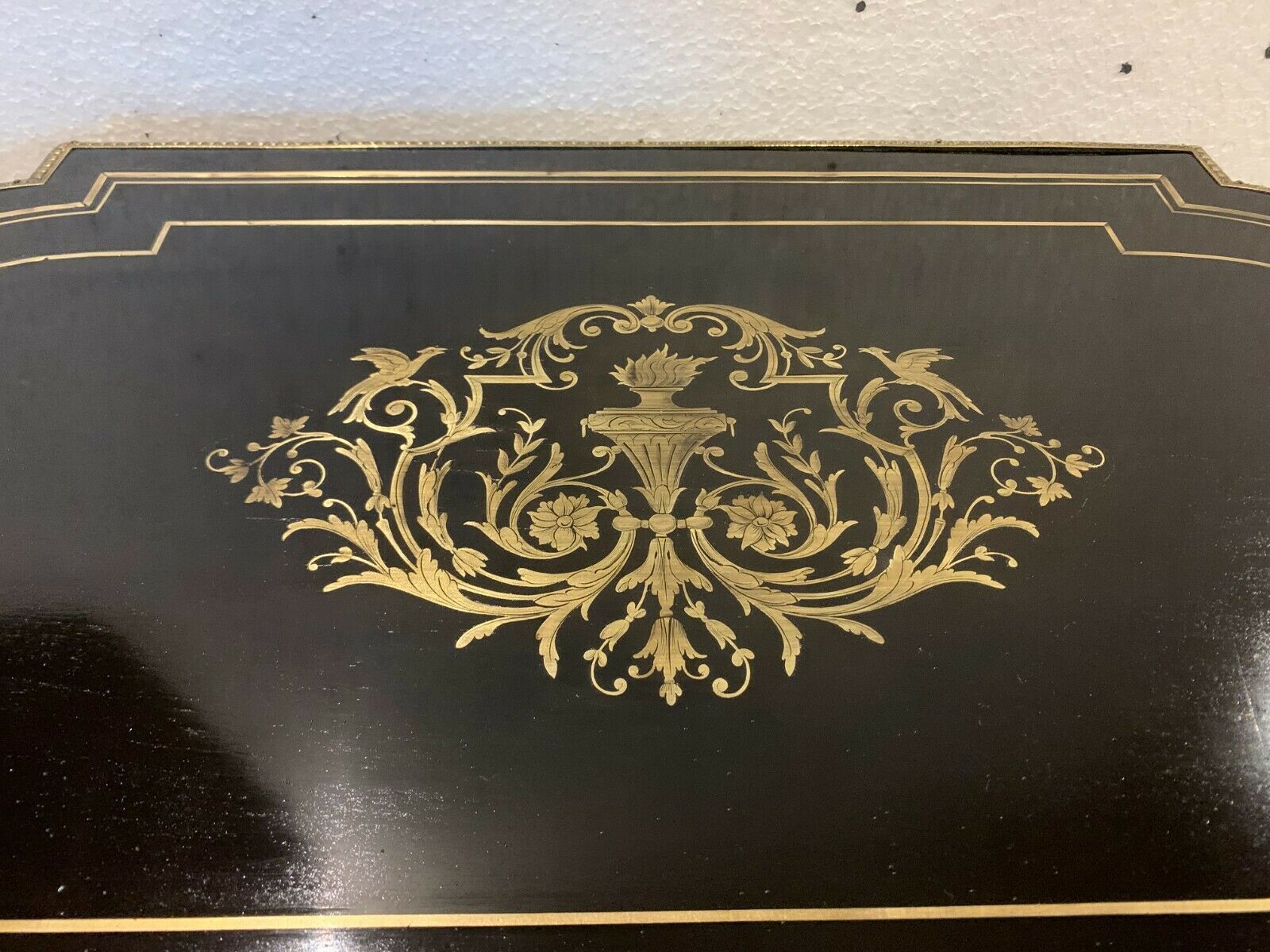 Worker Napoleon III Blackened wood and brass marquetry engraved xiX century