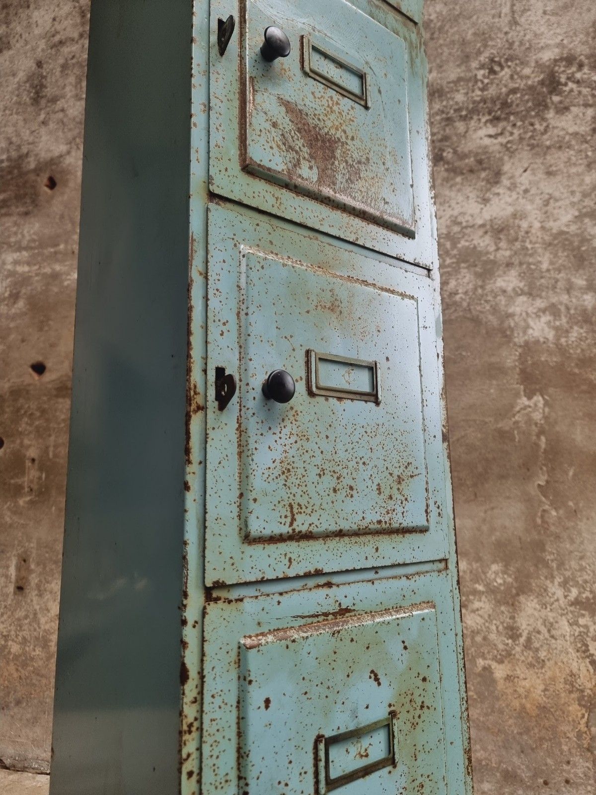 Industrial cabinet locker cabinet Oostwoud vintage blue