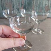 Ensemble de quatre verres