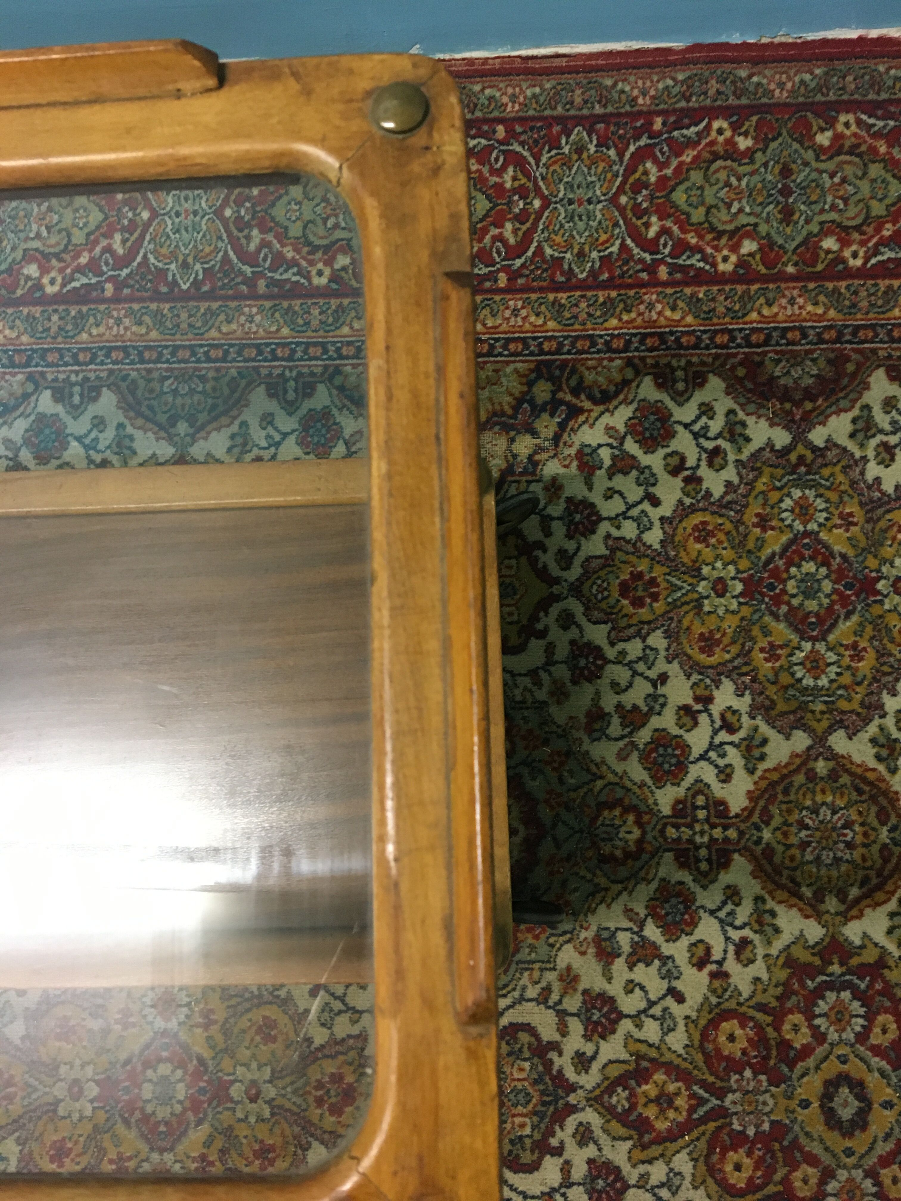 Old blond wood dessert