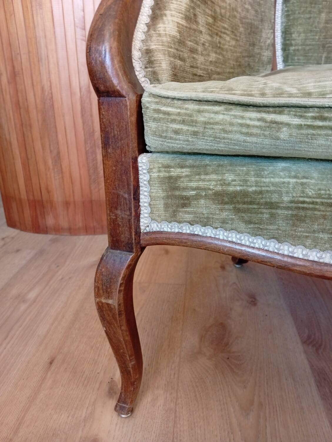 Fauteuil bergère style Louis XV