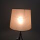 Lampadaire tripode moderniste