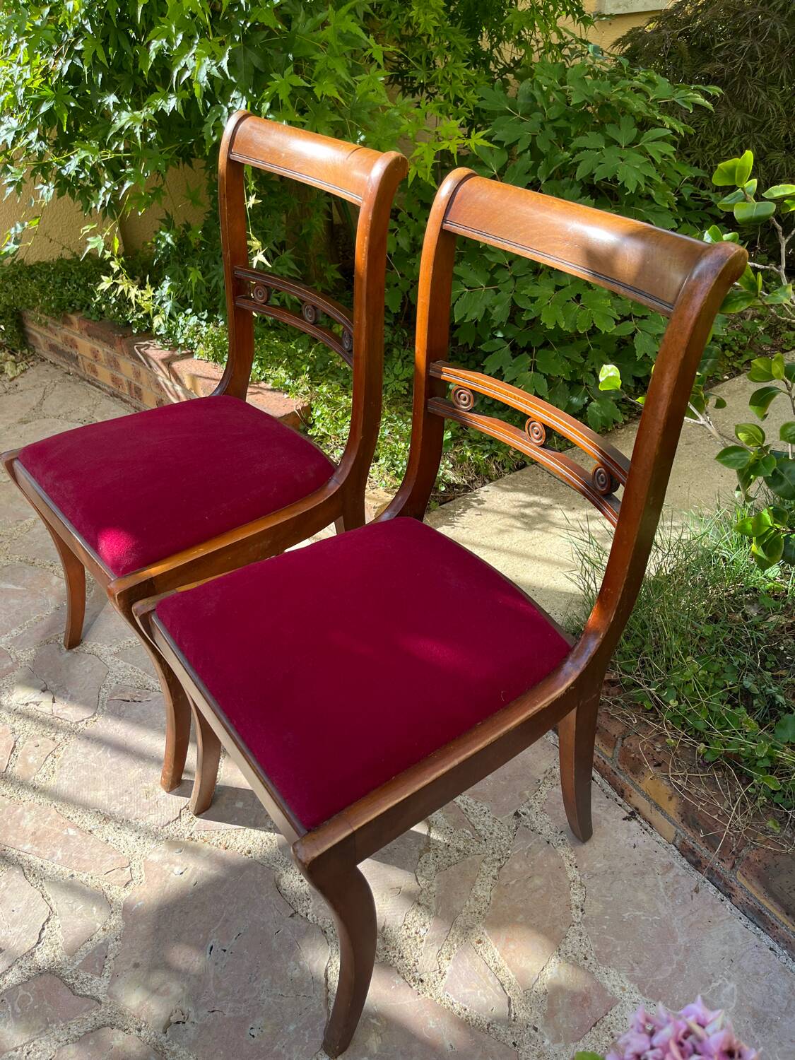 Set of 2 antique chairs