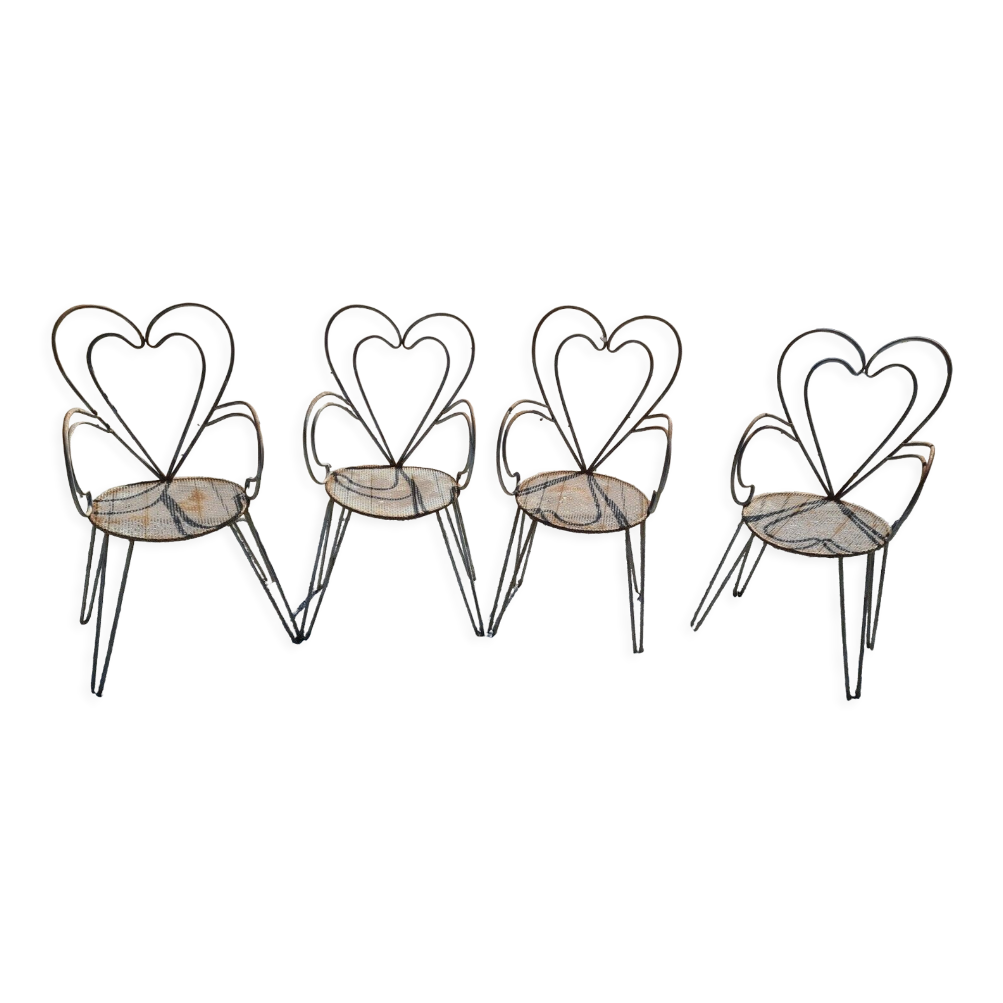 Heart-shaped iron garden chairs