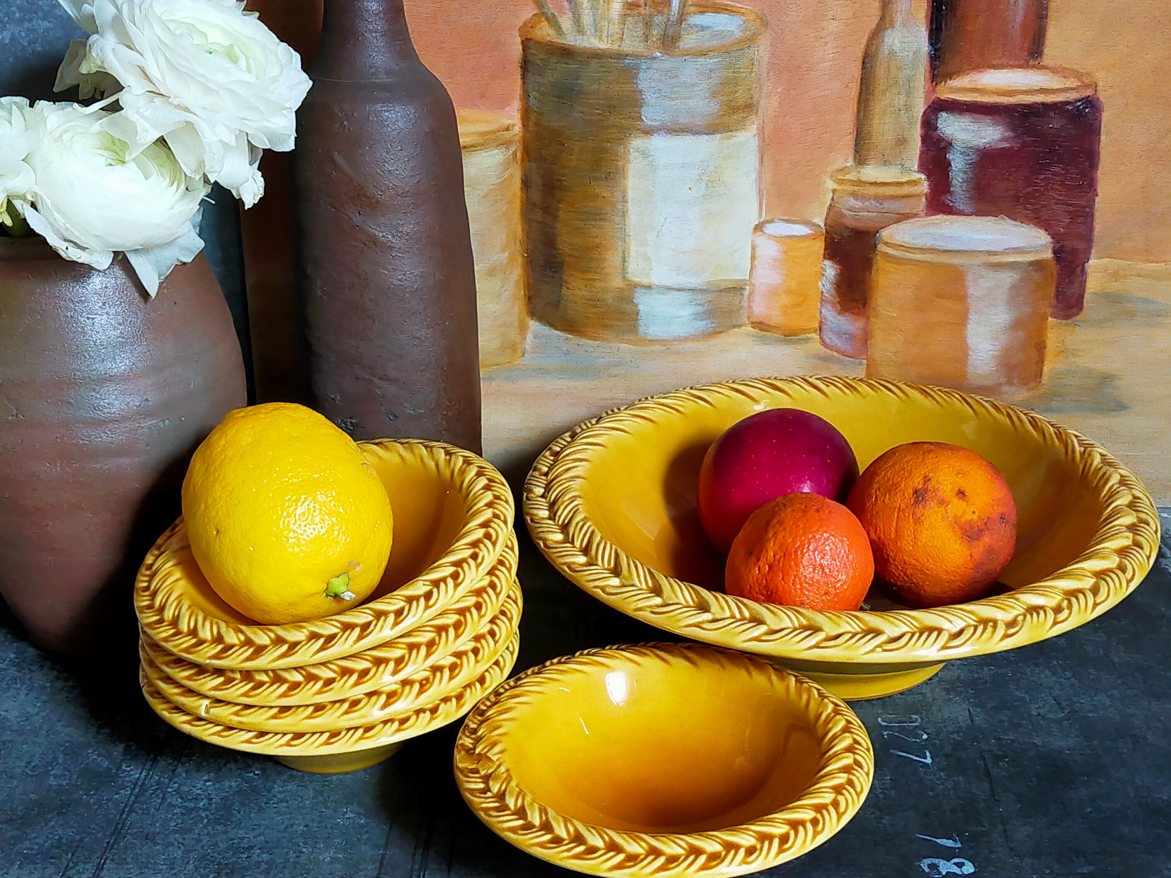 Hollow flat and five cups southern ochre slip 50s
