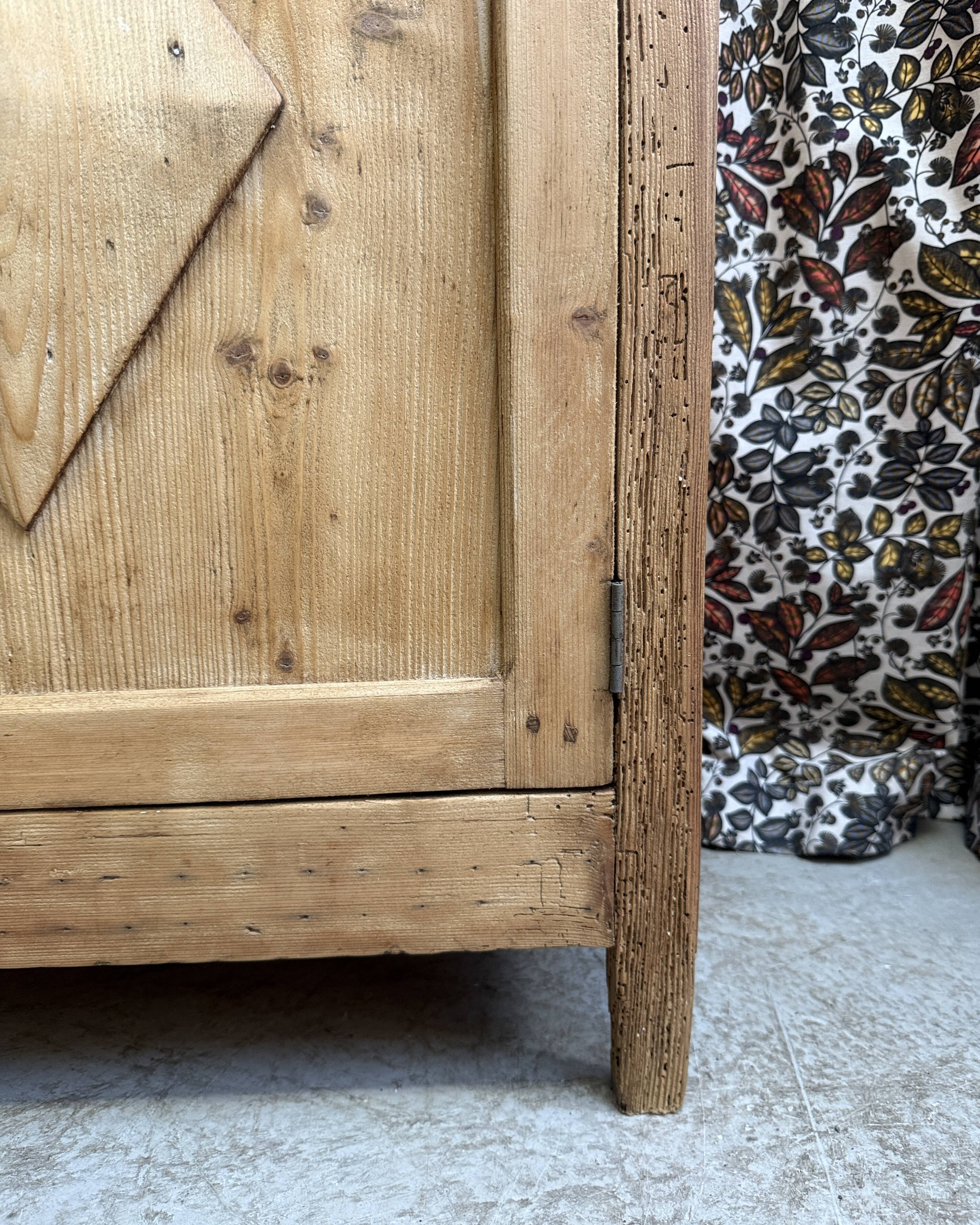 Small vintage dresser chic country (renovated)