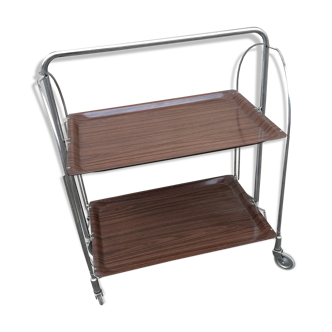 Folding serving table