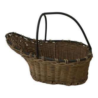 Wicker bottle holder and black metal