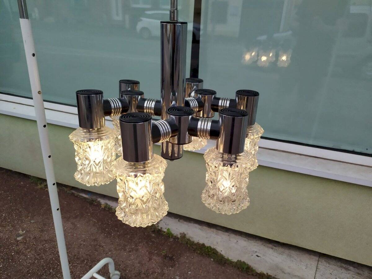Vintage ceiling light in chrome-plated and cut glass, Targetti 1970 chandelier