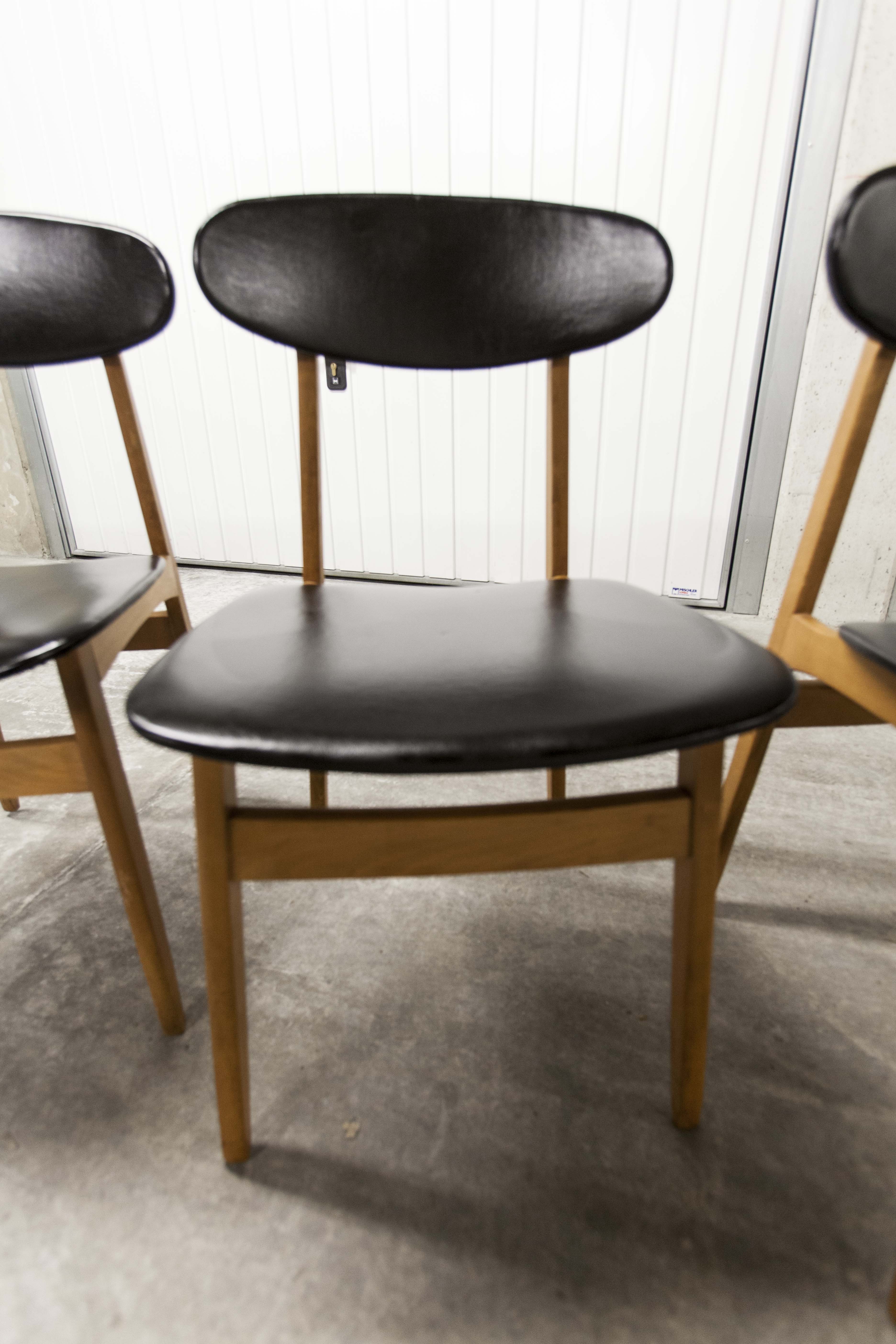 Set of 6 chairs Scandinavian oval back