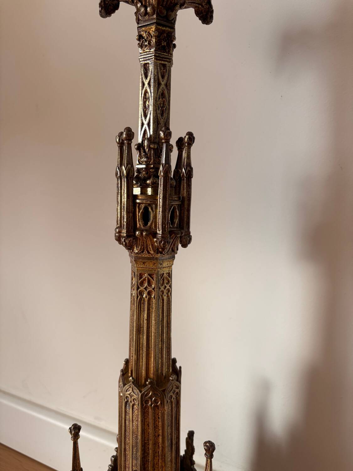 Candélabre néogothique 1858