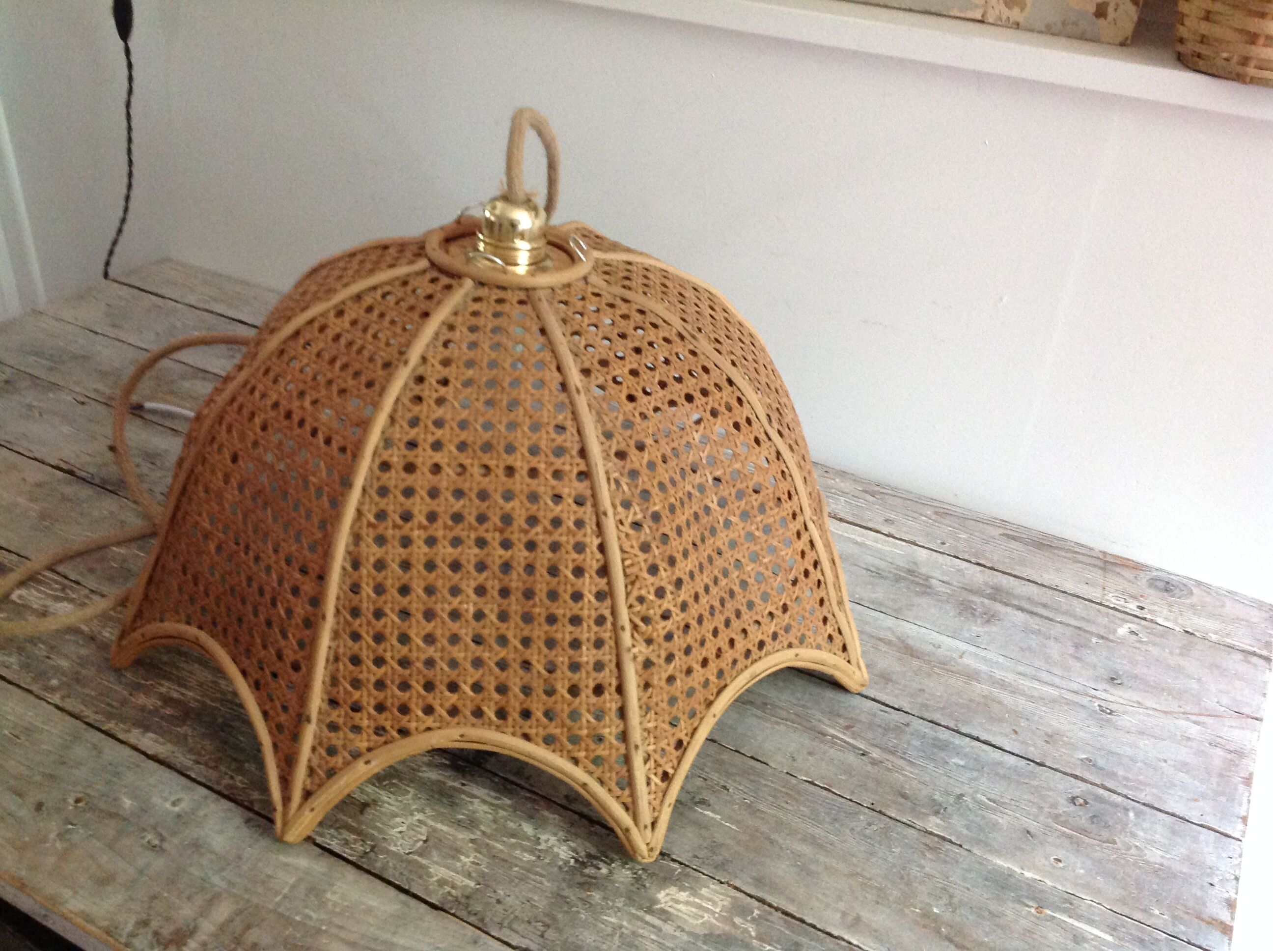 Rattan and caning hanging lamp