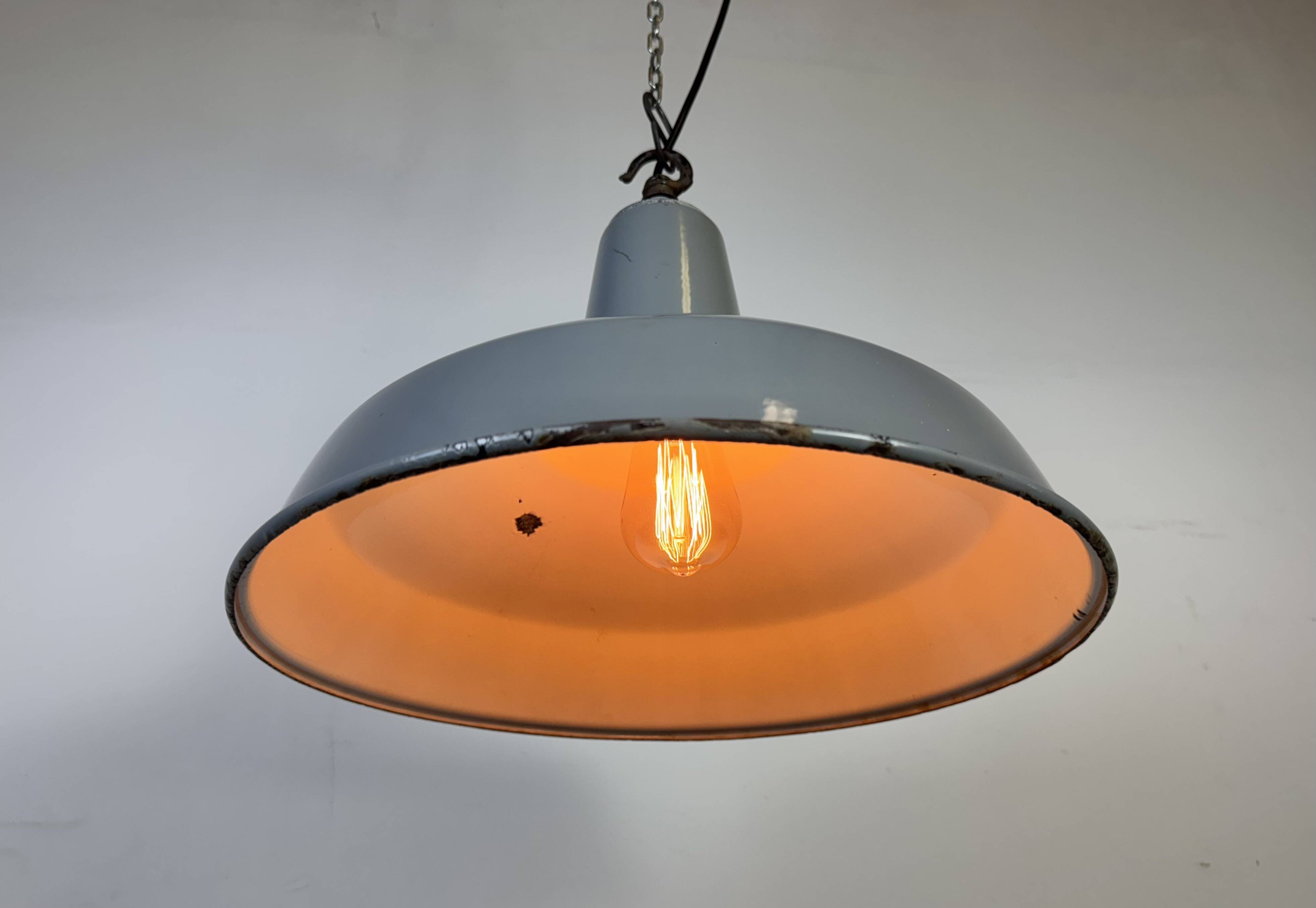 Industrial British Grey Enamel Factory Pendant Lamp, 1960s