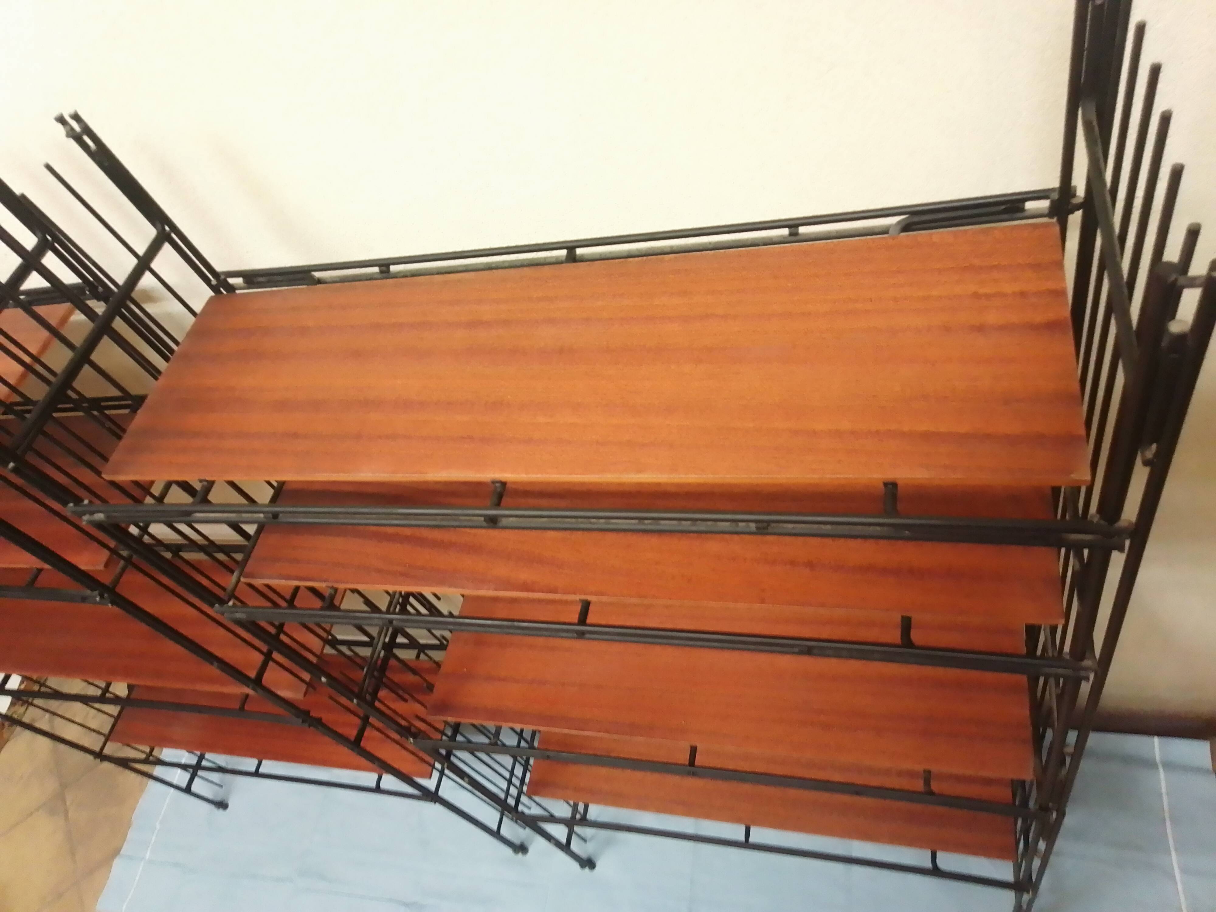 Modular shelves, multistrux, Spanish design from the 60s.
