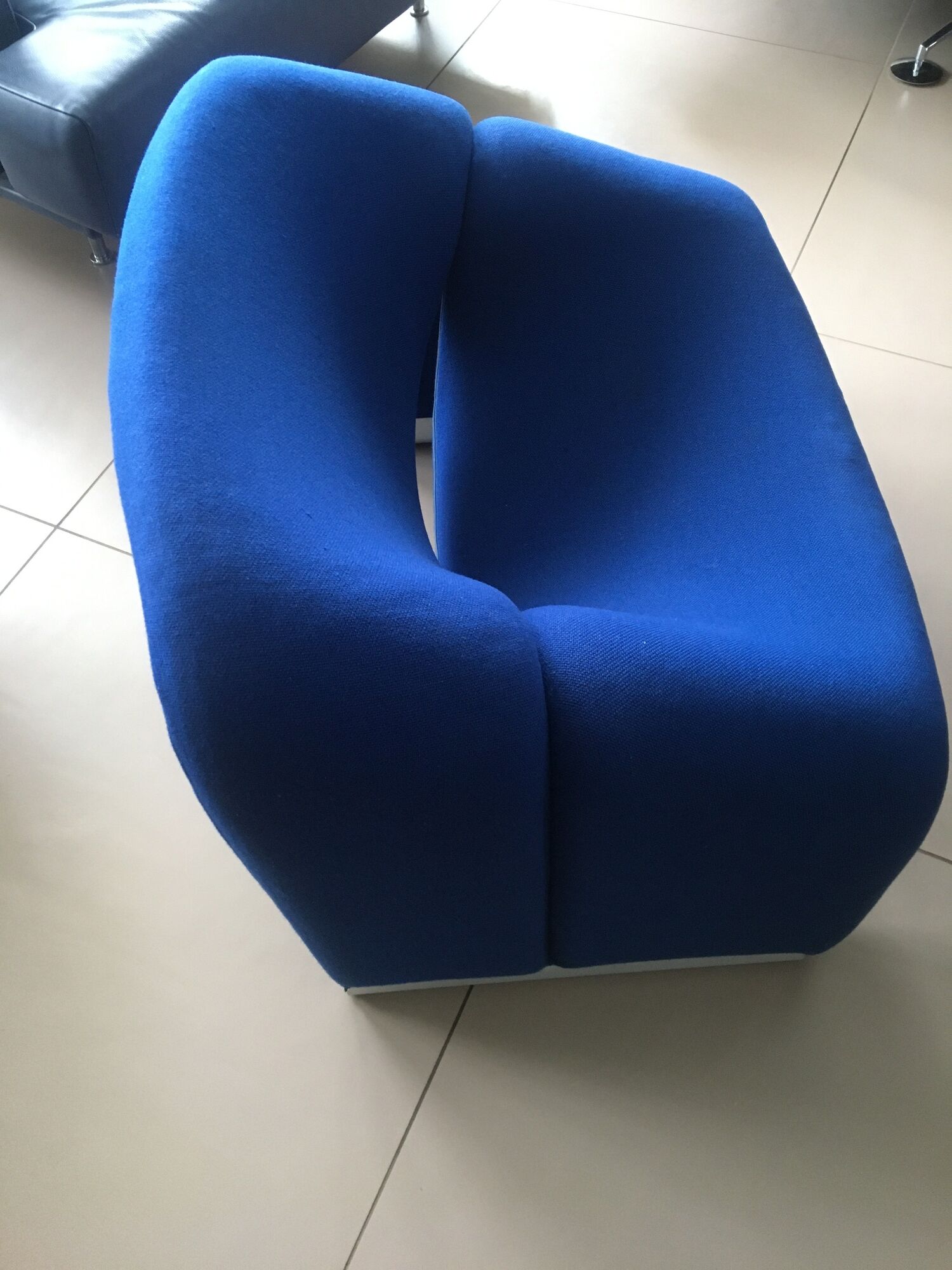 Pair of artifort armchairs F598 Pierre Paulin