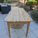 Farm table