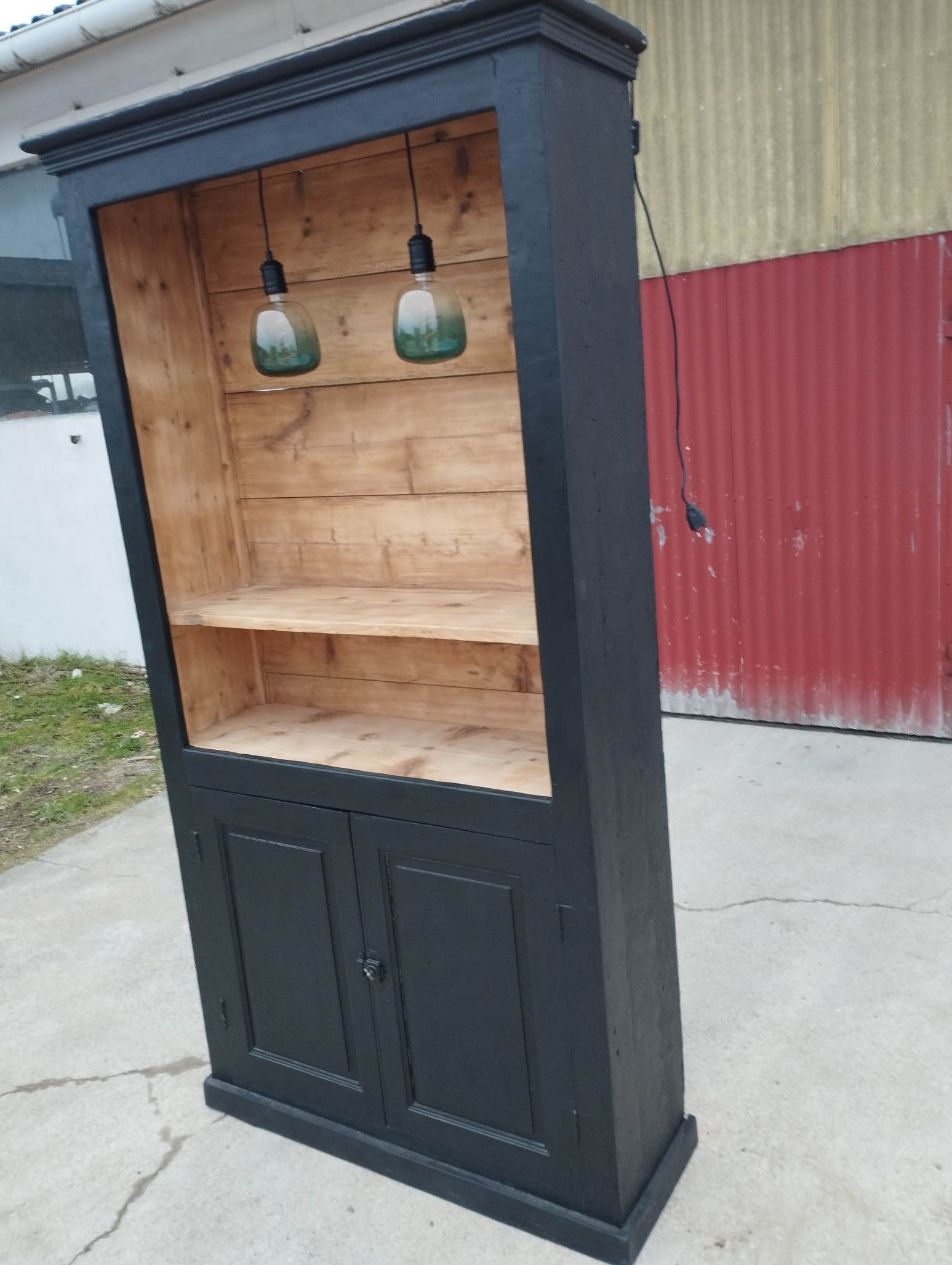 High cabinet with lighting