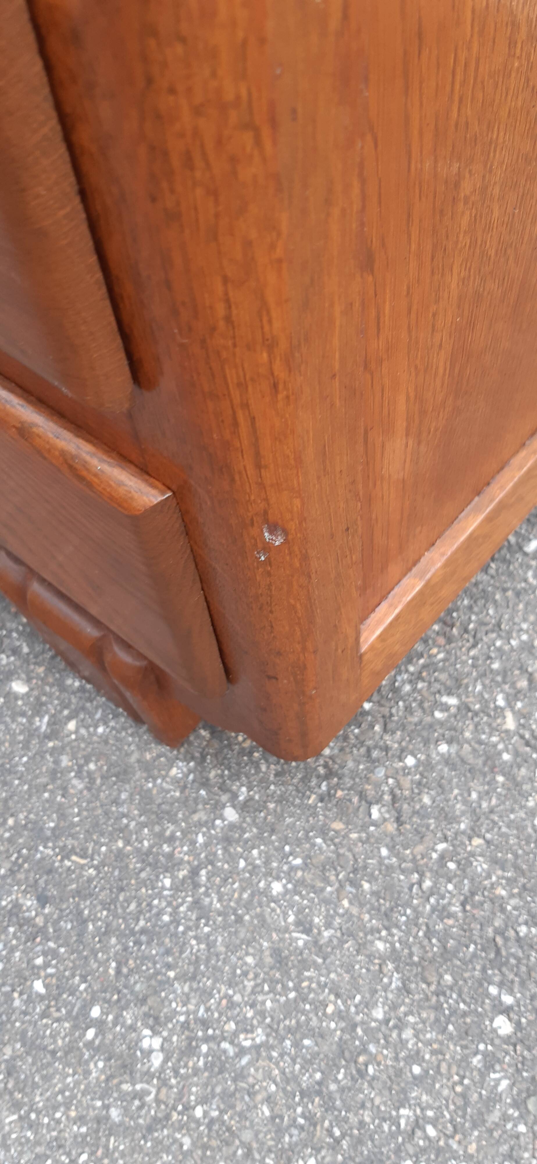 Art Deco chest of drawers in gilded oak