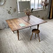 Table de ferme noyer plateau pivotable à allonges
