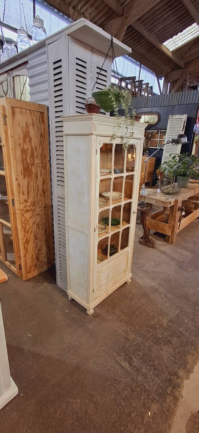 Vitrine ancienne