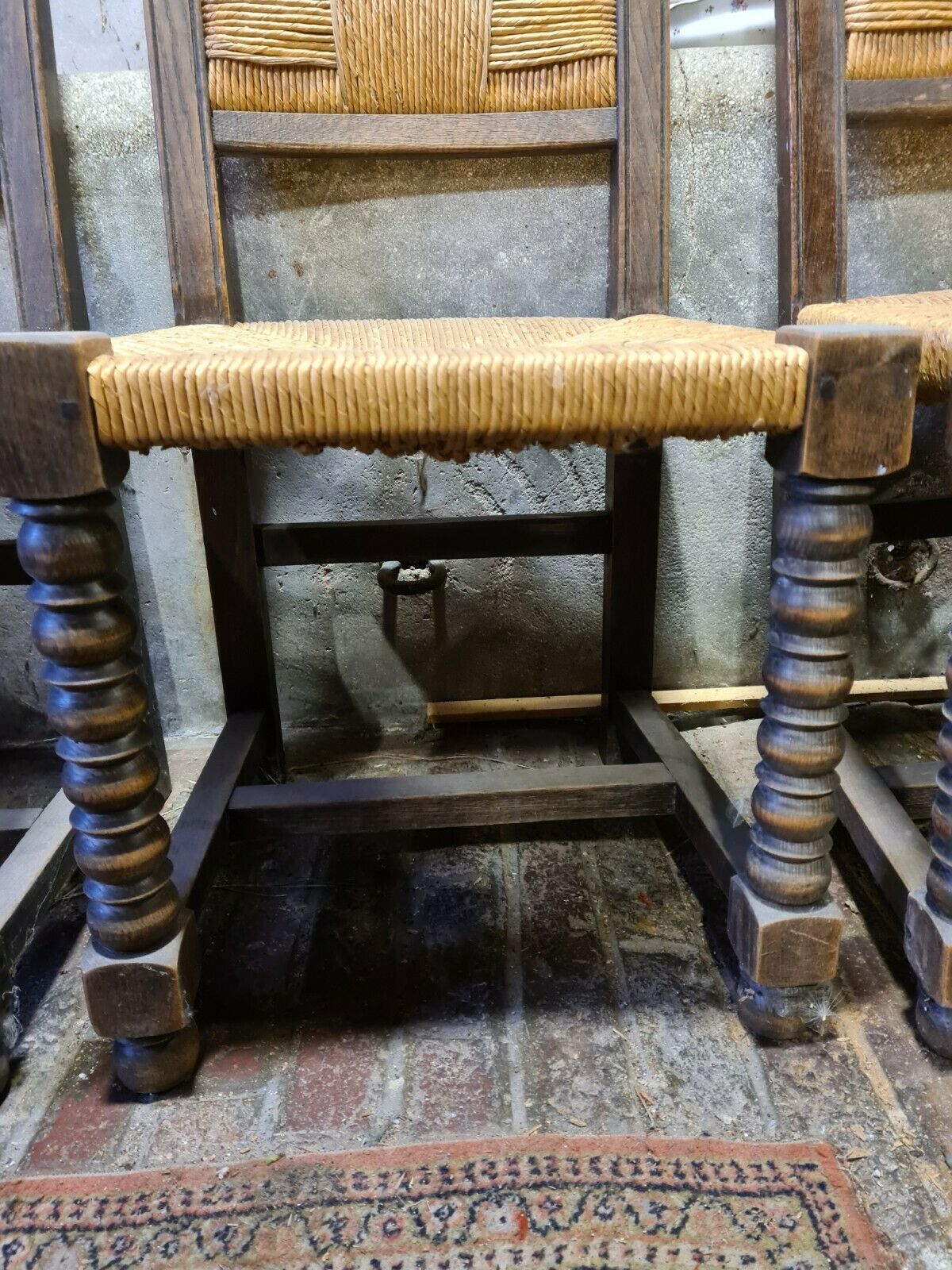 Country-style mulched chairs