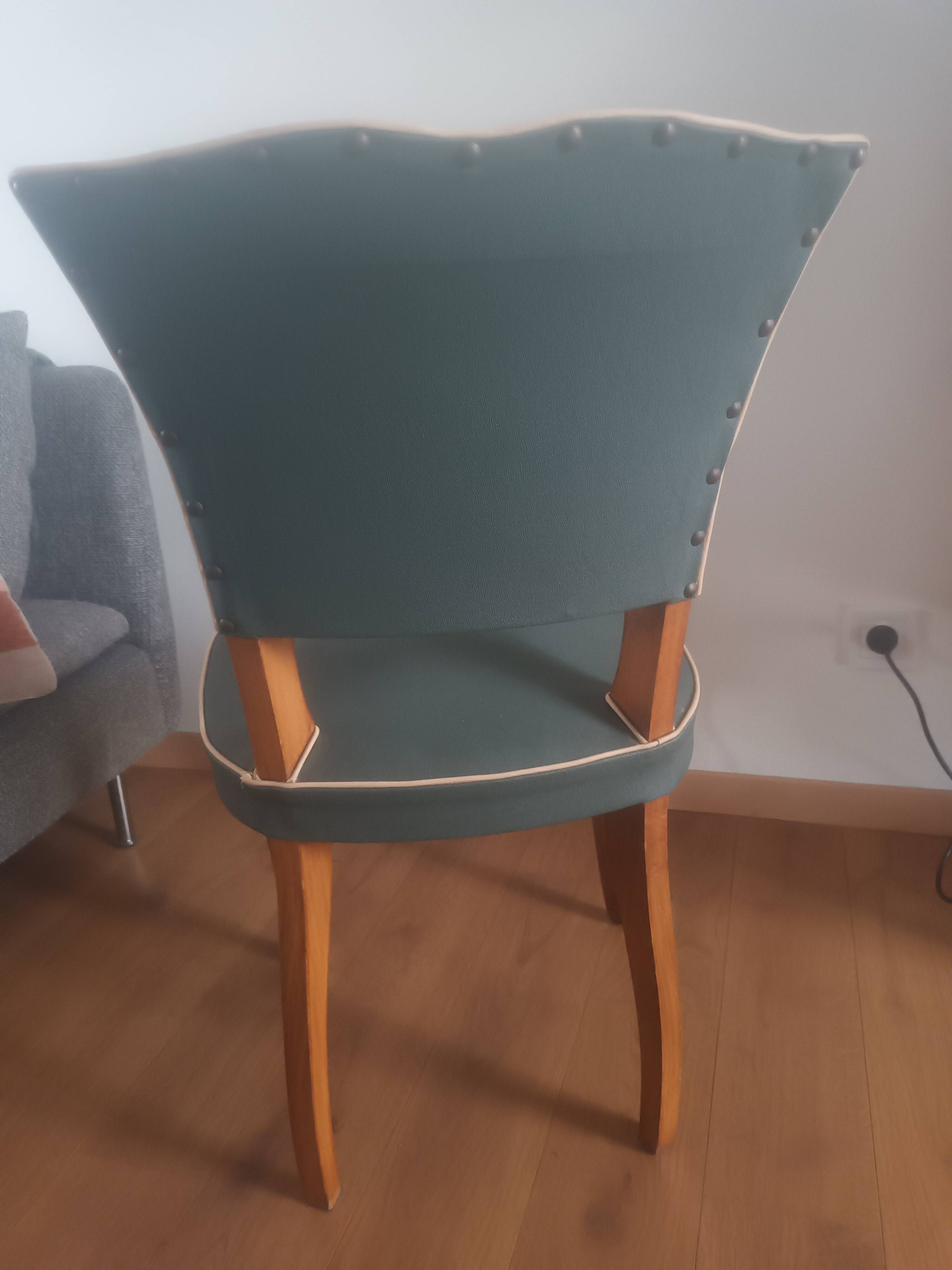 Set of 3 green chairs from the 1960s.