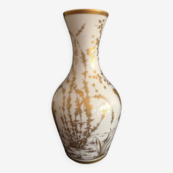 Vase with Asian decoration