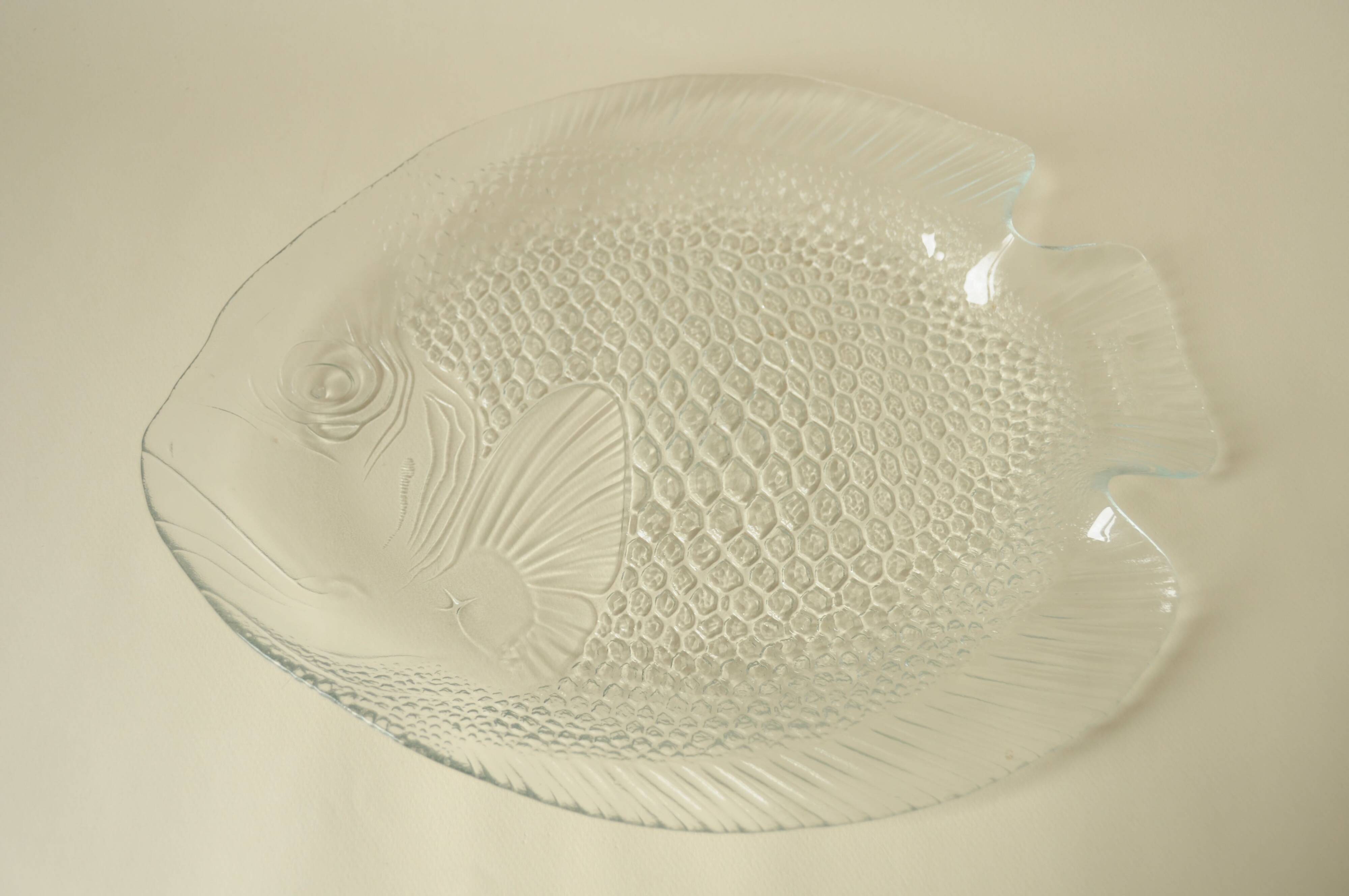 Vintage clear glass fish dish - retro tableware