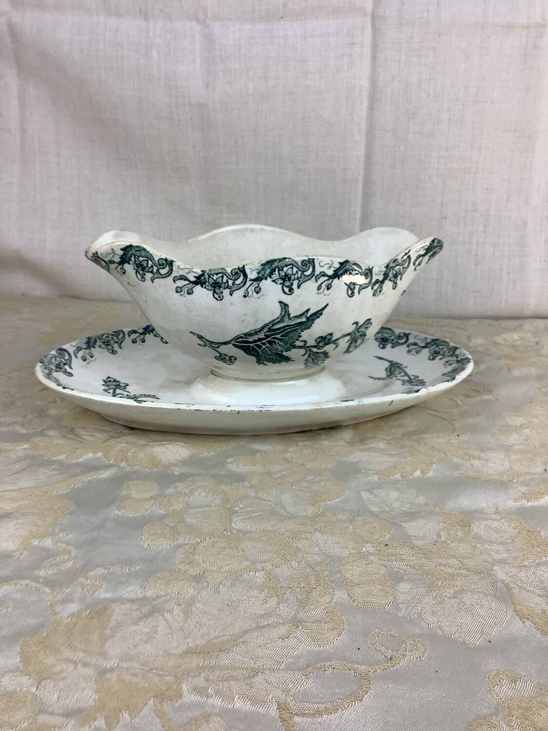 Saint Amand Iron Earth Sauceboat