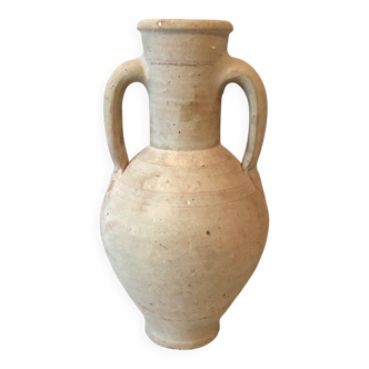 Amphora vase