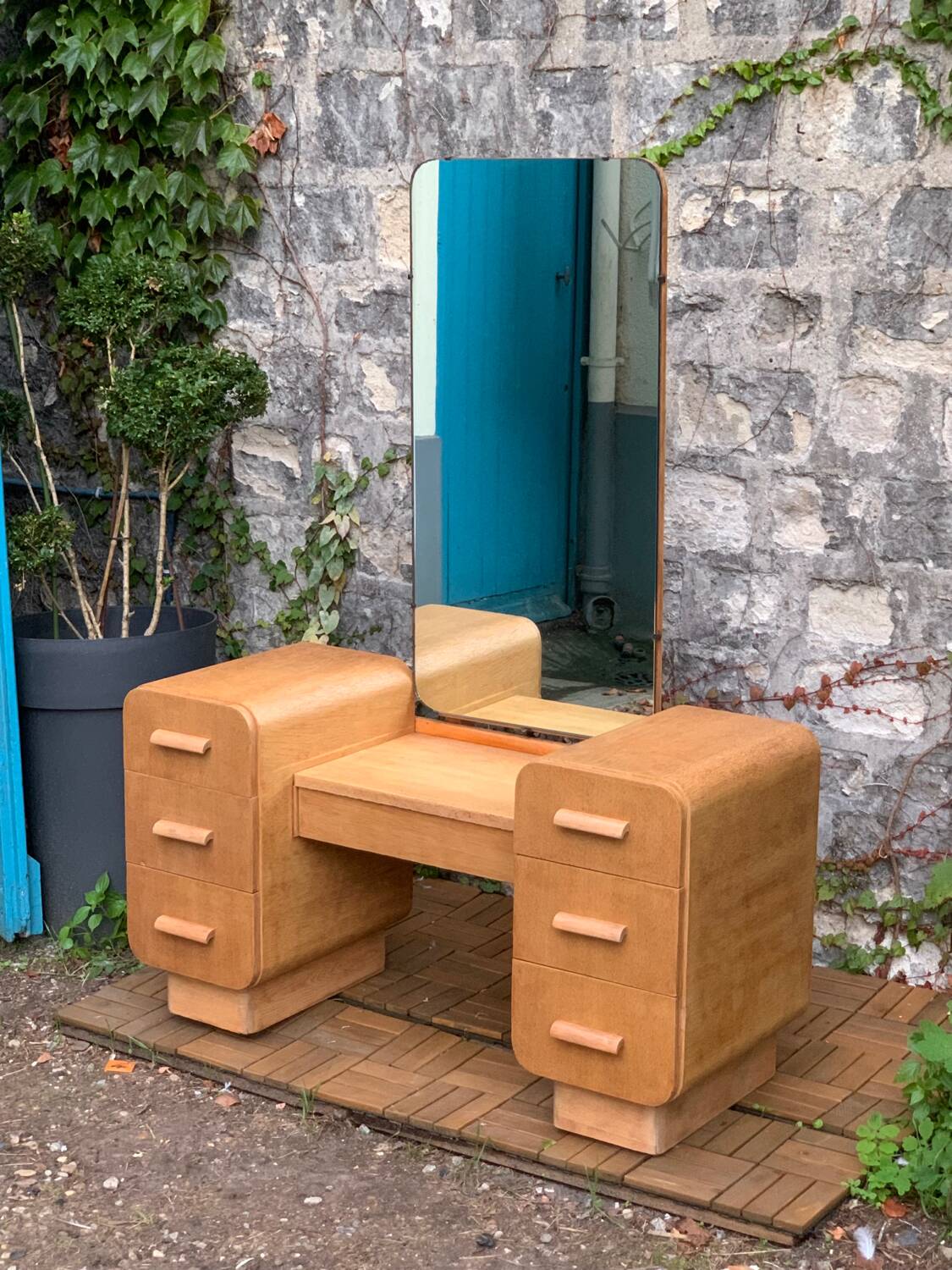 Art Deco dressing table in raw oak produced by Tatra Nabytok Czechoslovakia 1950