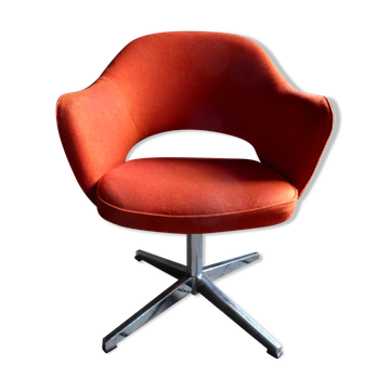 Executive armchair by eero saarinen