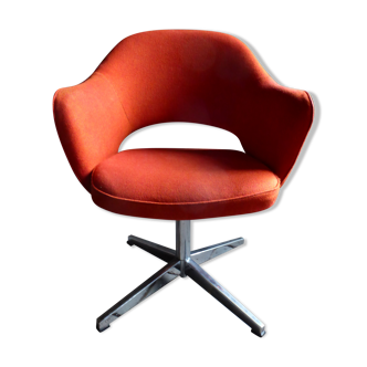 Executive armchair by eero saarinen