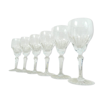 Set of 6 cut crystal liqueur glasses