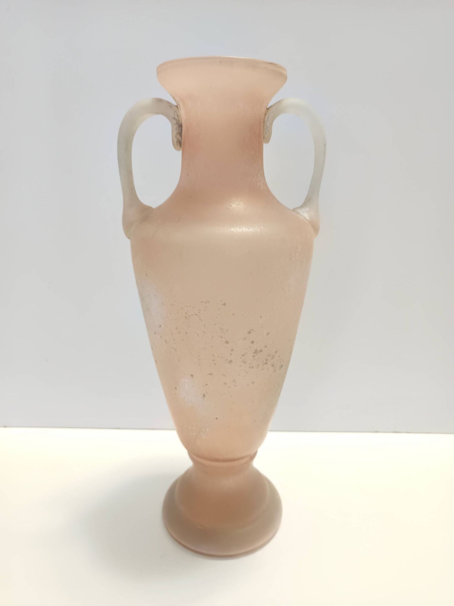Peach Pink and White Scavo Glass Amphora Vase attr. to Seguso, Italy