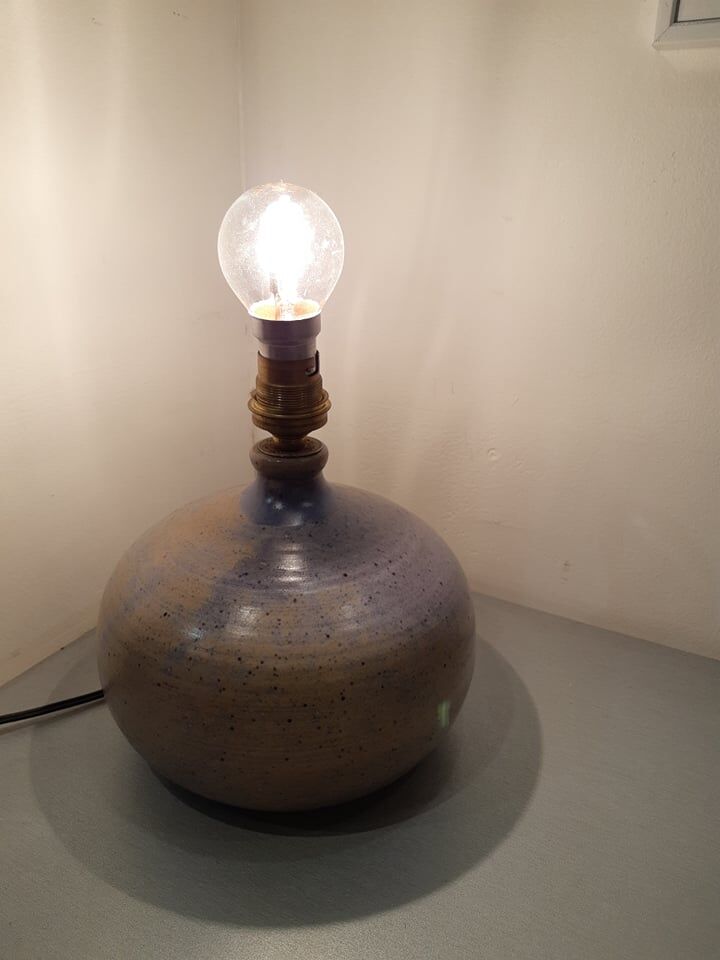 Lamp in sandstone 60 years